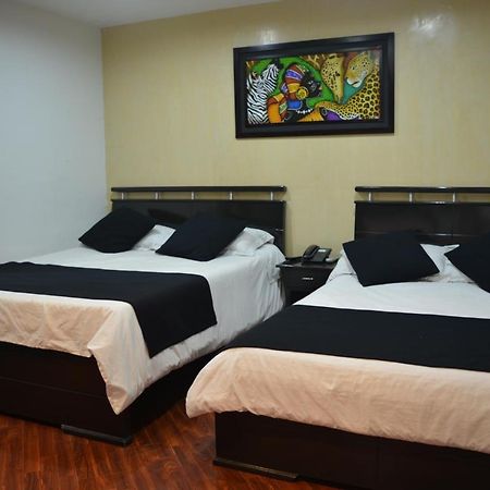Hotel Quality Comfort House Bogotá Extérieur photo