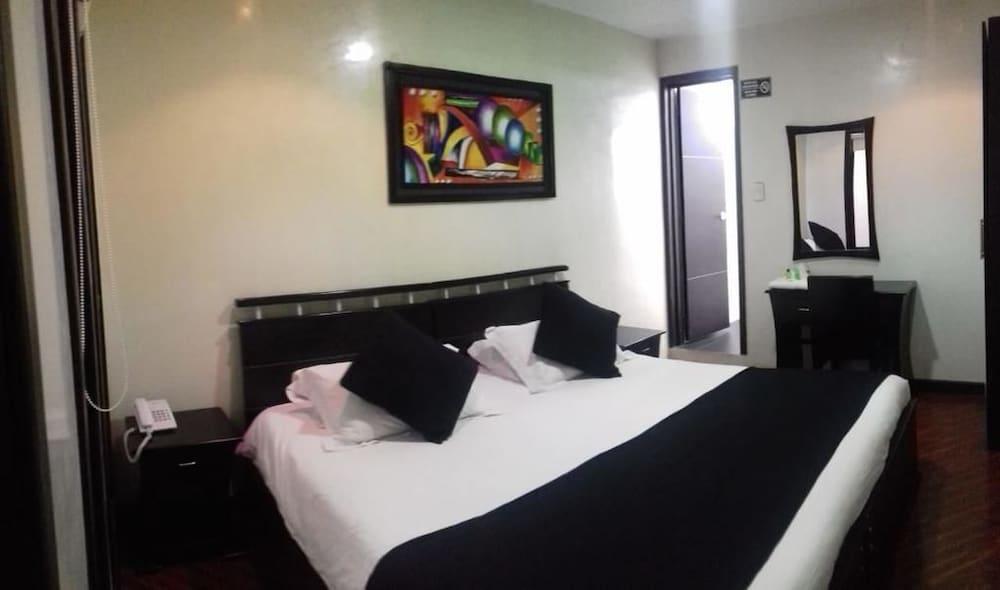 Hotel Quality Comfort House Bogotá Extérieur photo