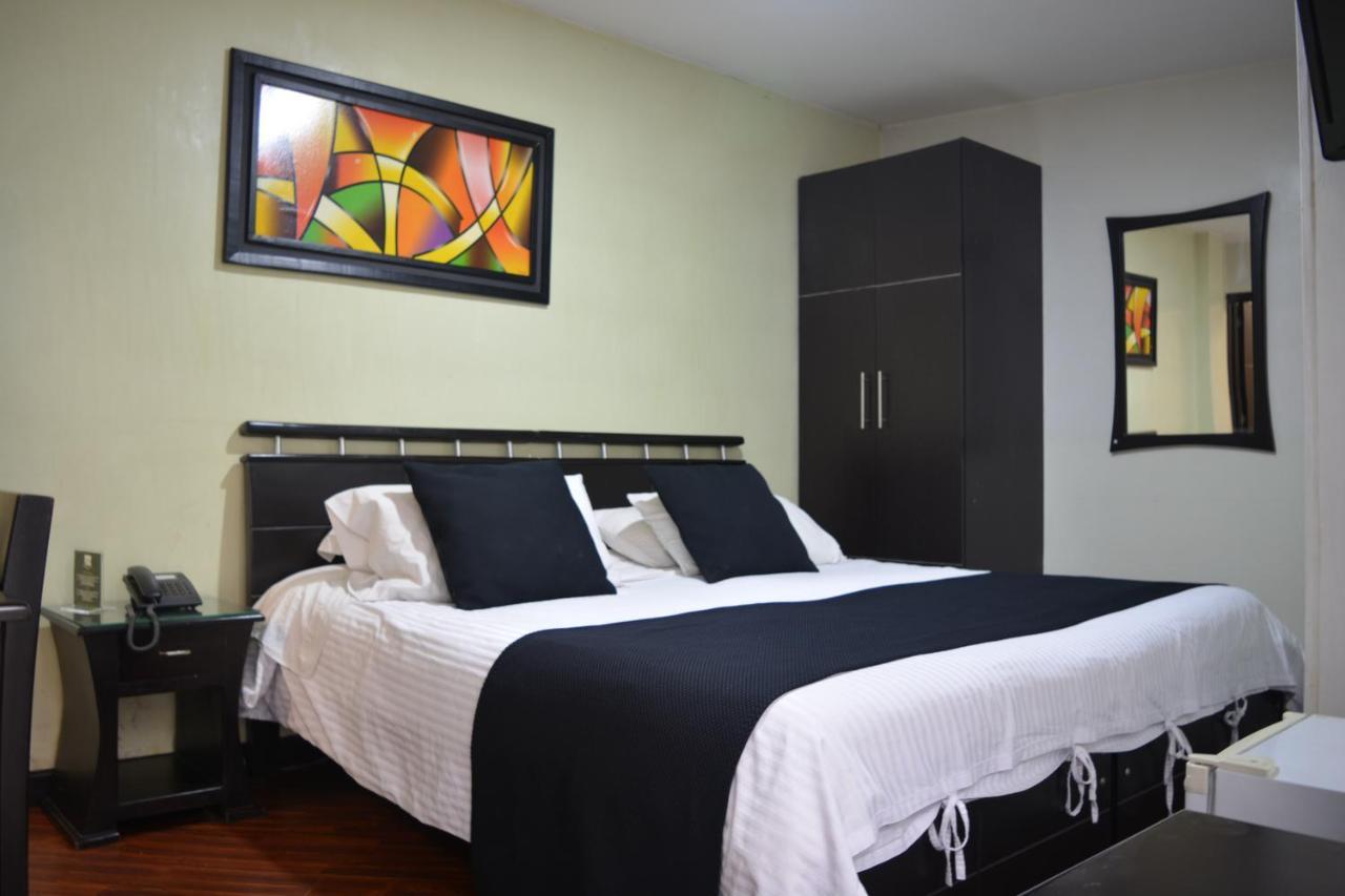 Hotel Quality Comfort House Bogotá Extérieur photo