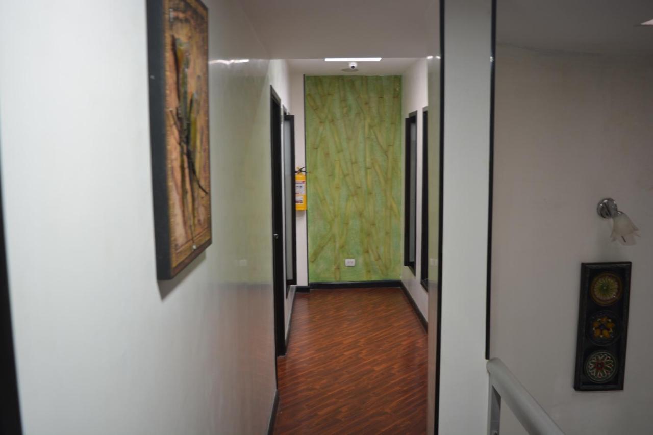 Hotel Quality Comfort House Bogotá Extérieur photo
