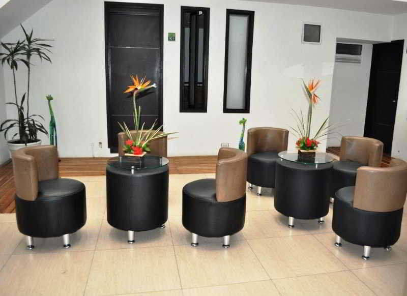 Hotel Quality Comfort House Bogotá Extérieur photo