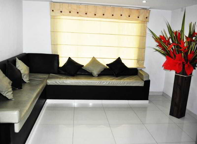 Hotel Quality Comfort House Bogotá Extérieur photo